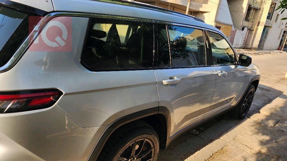 Jeep Grand Cherokee L